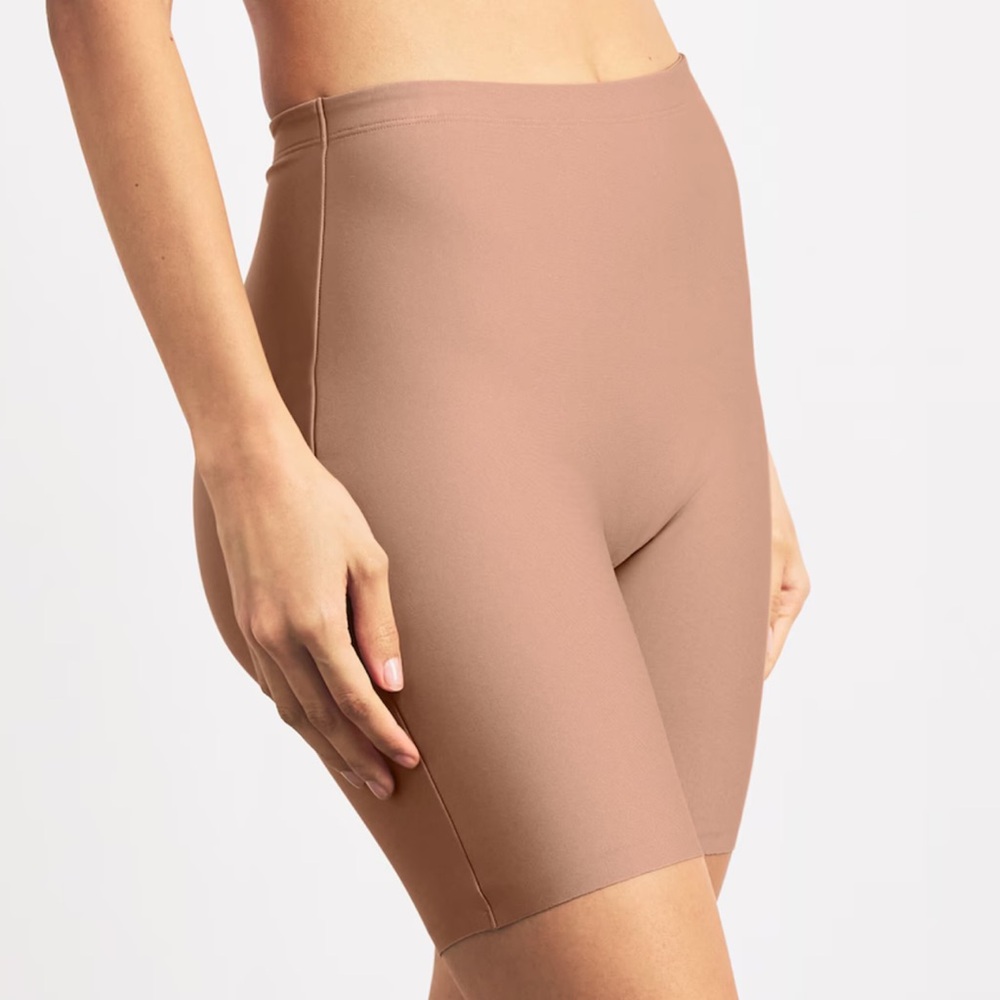 Skims Butt Enhancing Padded Shorts L - Picture 2 of 5